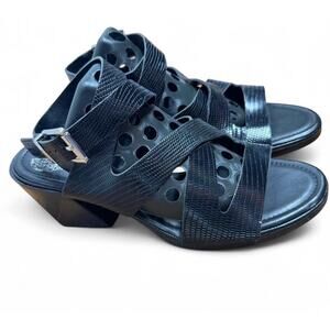 VINCE CAMUTO Deverey Sandals Womens 7 Black Leather Block Heel *New*